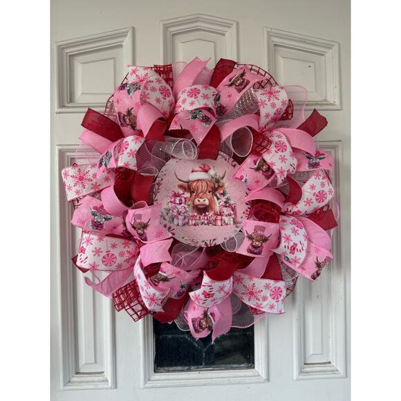 Pink Christmas Highland Cow Wreath | Farmhouse Holiday Door Hanger Decor xxx - Picture 1 of 8